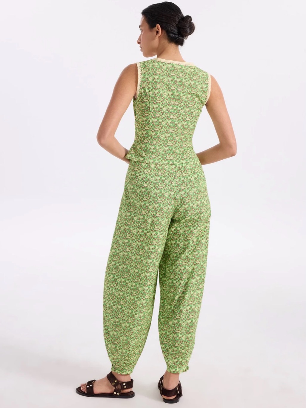 Faraway Spirited Clothing Rayyan Pants Green Floral Sz 42 Us 10 Org Cotton Nwt — image 2 of 8